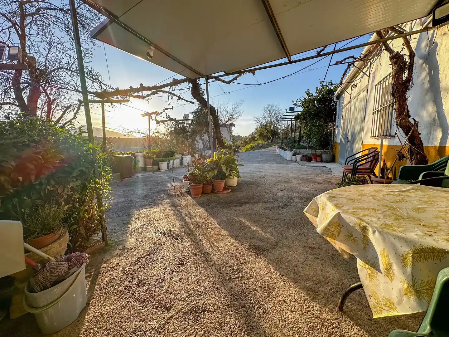 Terrassa de Finca rústica en venda en Fuensanta de Martos amb Jardí privat, Traster i Piscina