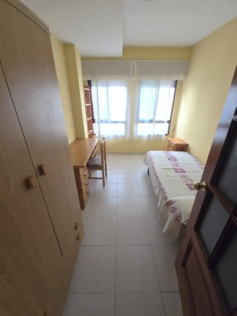 Schlafzimmer von Wohnung zur Miete in Casco Antiguo
