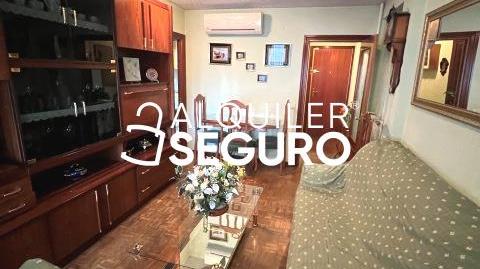 Foto 2 de Piso de alquiler en Fuentebella, El Nido - Las Fuentes, Parla