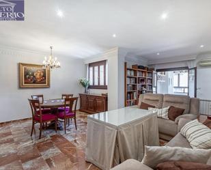 Living room of Flat for sale in  Granada Capital  with Heating, Terrace and Balcony
