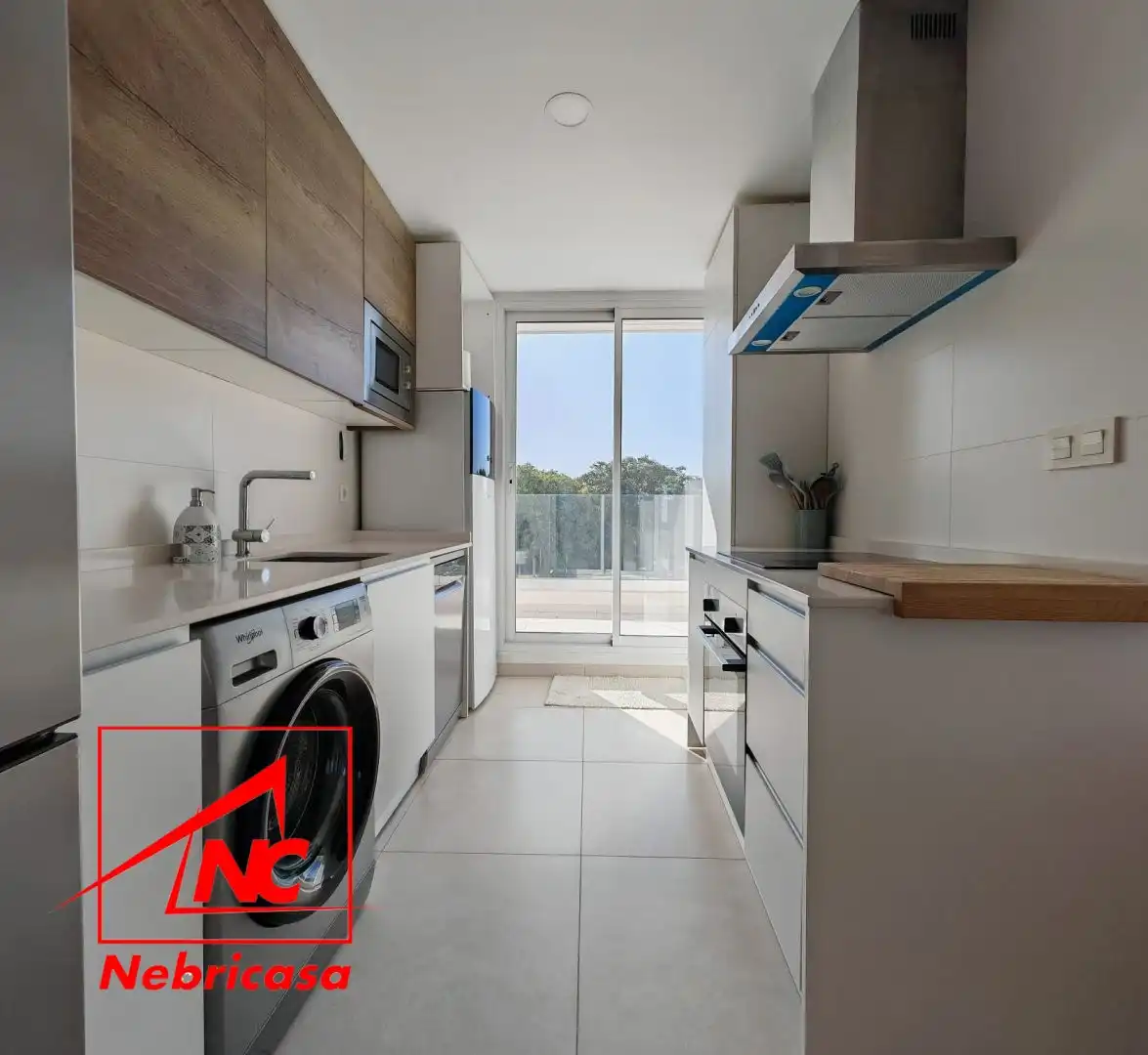 Cocina de Dúplex de alquiler en Chipiona con Aire acondicionado, Calefacción y Terraza