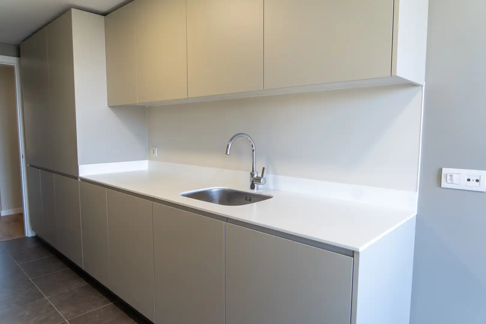 Küche von Wohnung zum Verkauf in Valencia mit Klimaanlage, Abstellraum und Schwimmbad