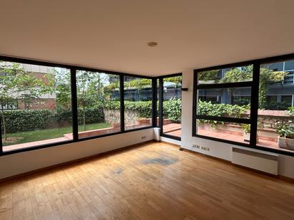 Office to rent in  Barcelona Capital  with Air Conditioner, Heating and Terrace