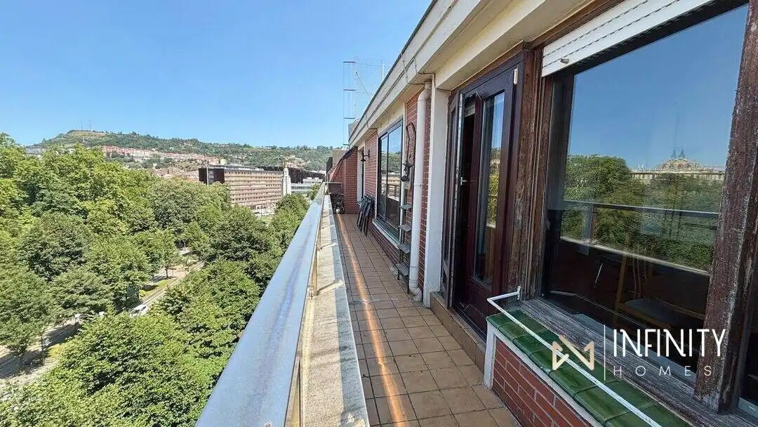 Balcony of Flat for rent in Bilbao   with Heating, Terrace and Balcony
