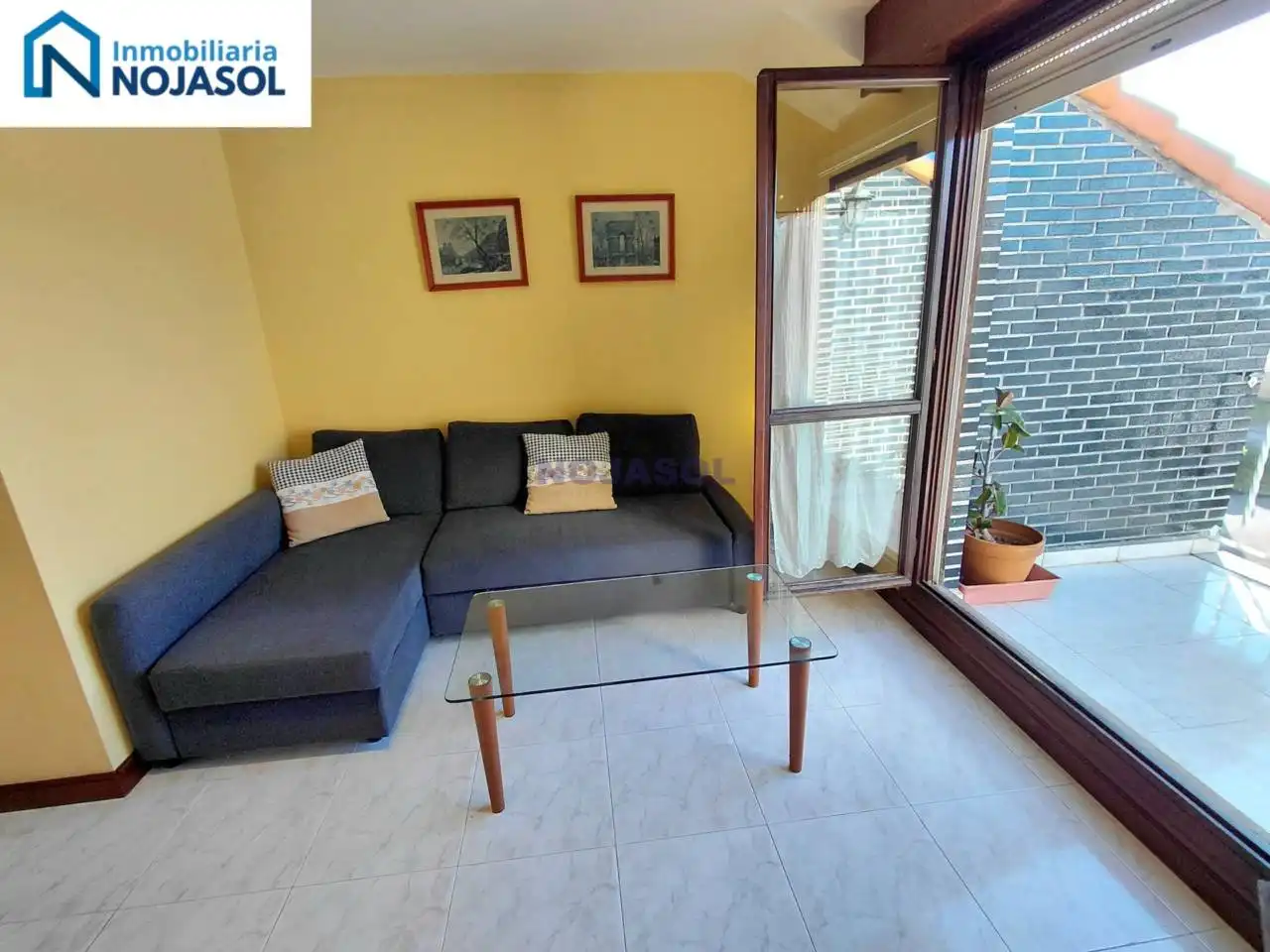 Sala de estar de Apartamento en venta en Ris