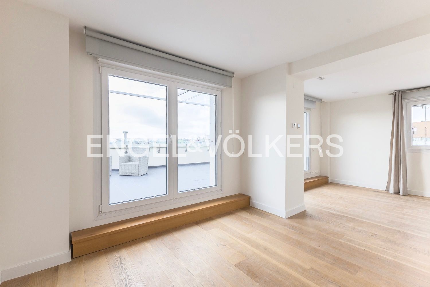 Living room of Attic to rent in  Madrid Capital  with Air Conditioner, Heating and Terrace