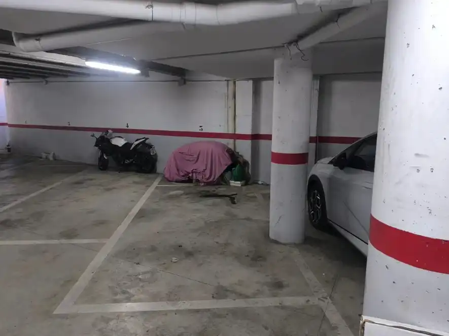 Parking de Dúplex en venta en Torrelles de Foix con Terraza y Balcón