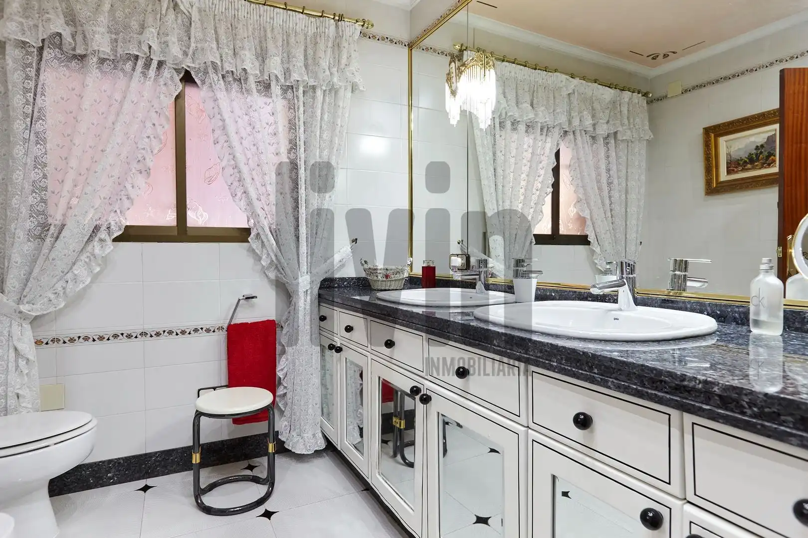 Baño de Casa o chalet en venta en Jaén con Aire acondicionado, Calefacción y Jardín privado