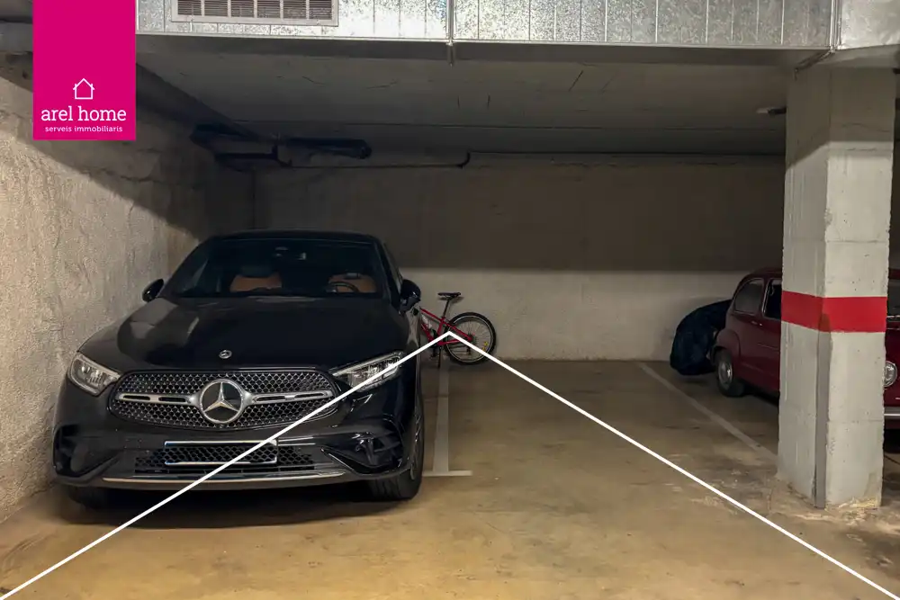 Parking de Piso en venta en Sant Just Desvern con Calefacción, Parquet y Balcón