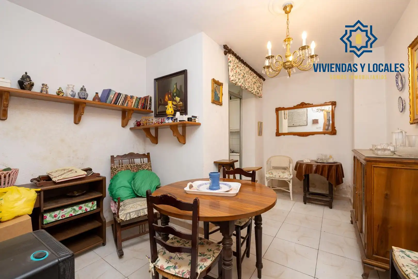 Casa con terraza en venta en Calle Calle Cristóbal Colón 8, imagen 3