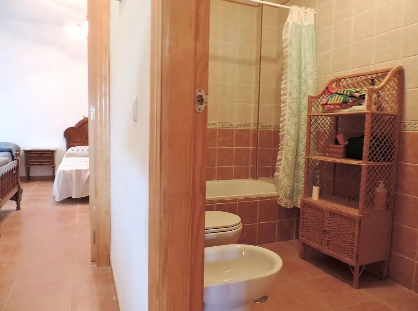Bathroom of Flat for sale in Alsodux  with Heating