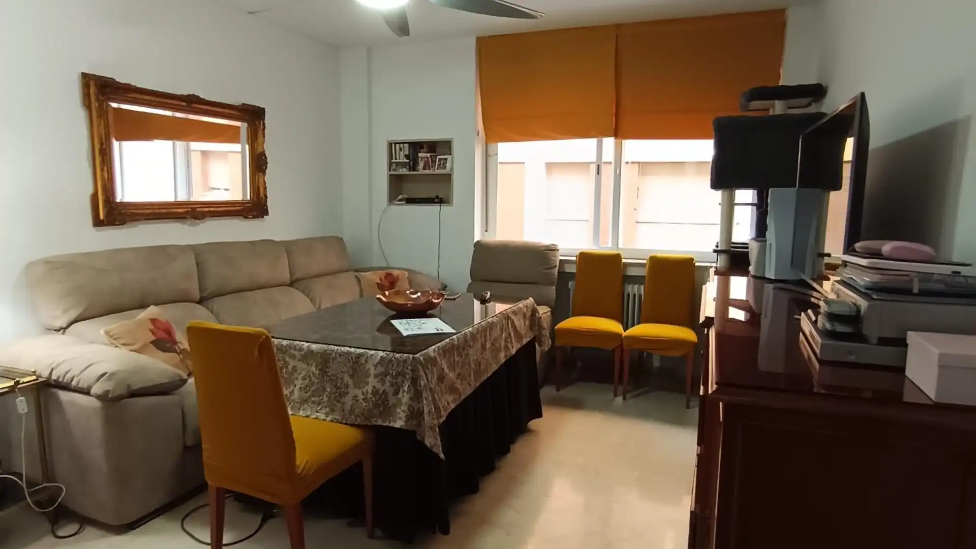 Sala d'estar de Pis en venda en  Córdoba Capital amb Aire condicionat