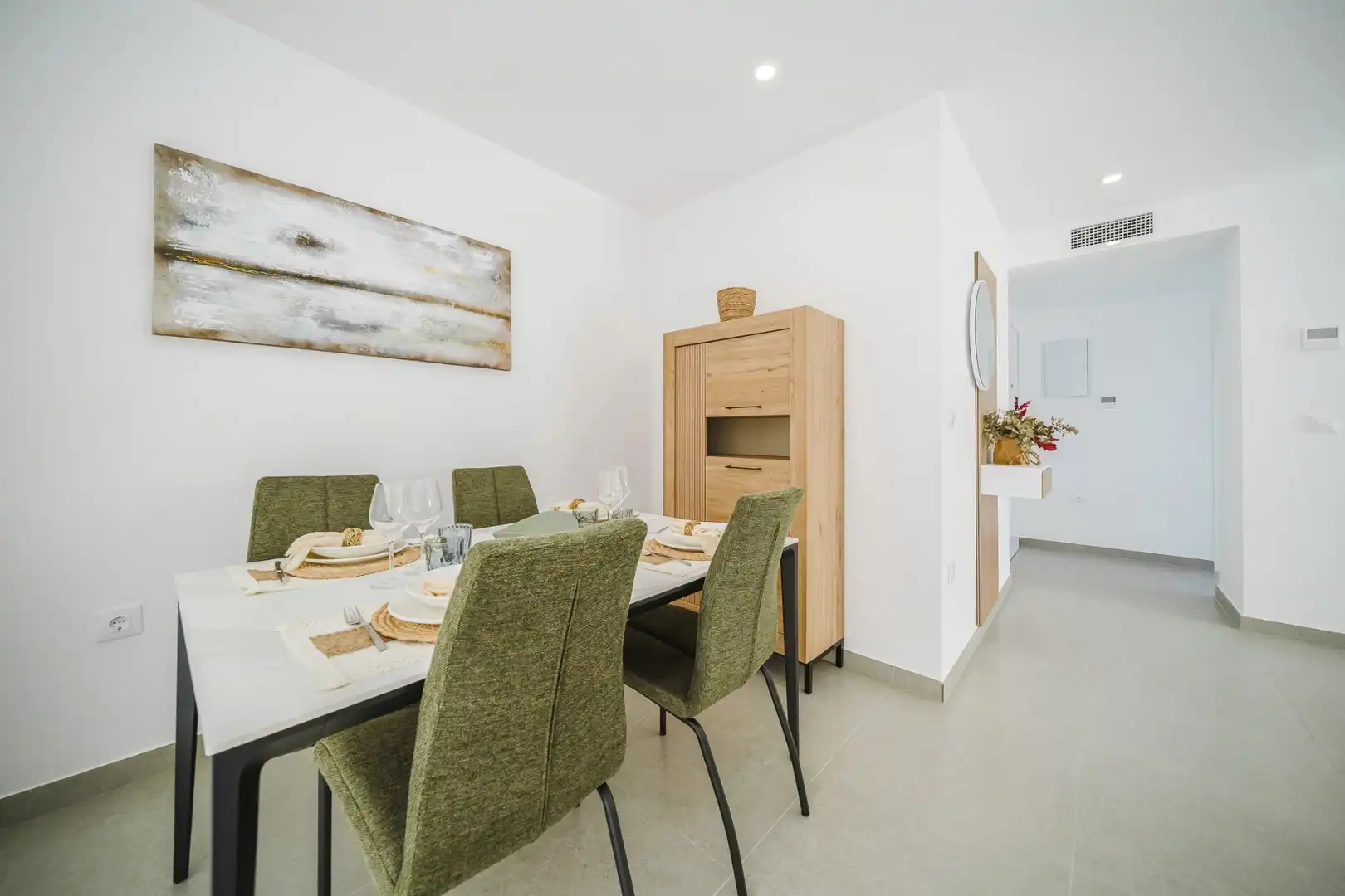 Menjador de Apartament en venda en La Manga del Mar Menor amb Aire condicionat, Terrassa i Piscina