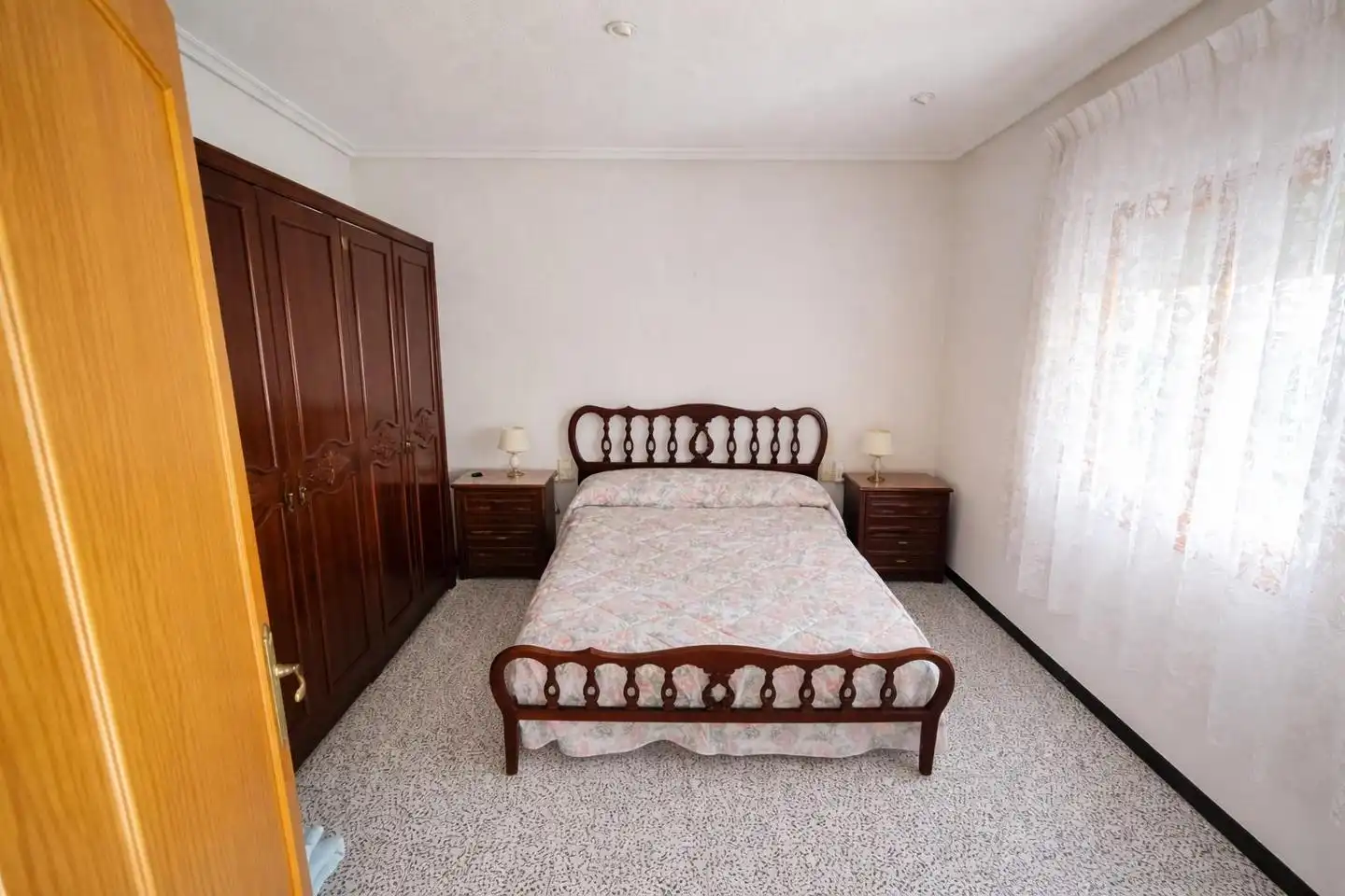 Dormitori de Casa o xalet en venda en Elche / Elx amb Terrassa, Traster i Moblat