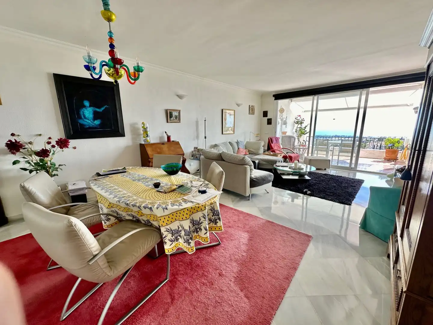 Wohnzimmer von Wohnungen zur Miete in Benahavís mit Klimaanlage, Terrasse und Abstellraum