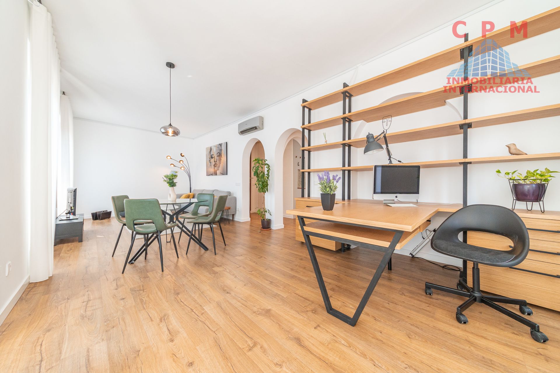 Dining room of Flat to rent in  Madrid Capital  with Air Conditioner, Heating and Parquet flooring
