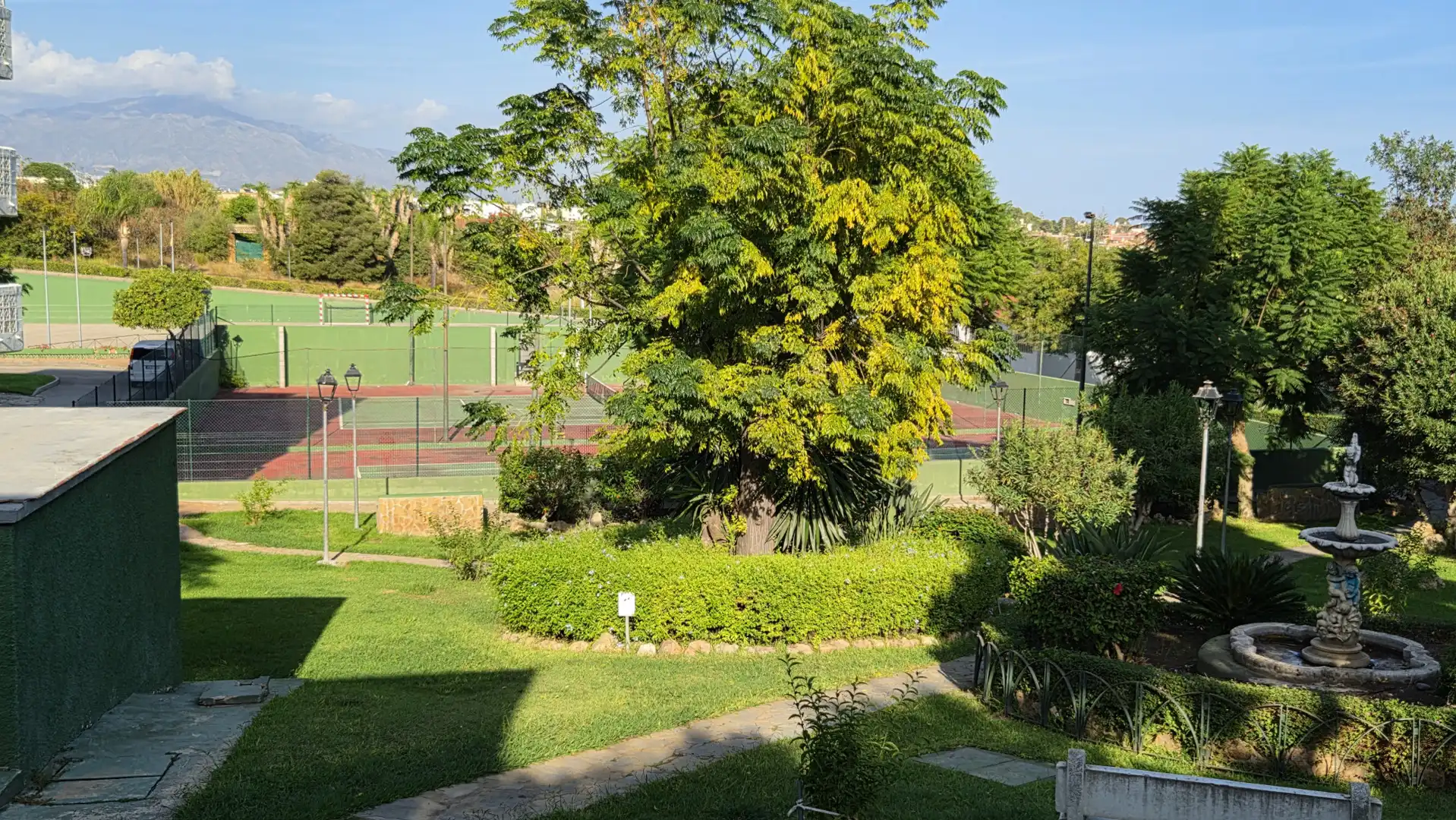 Garden of Ground floor for sale in Selwo