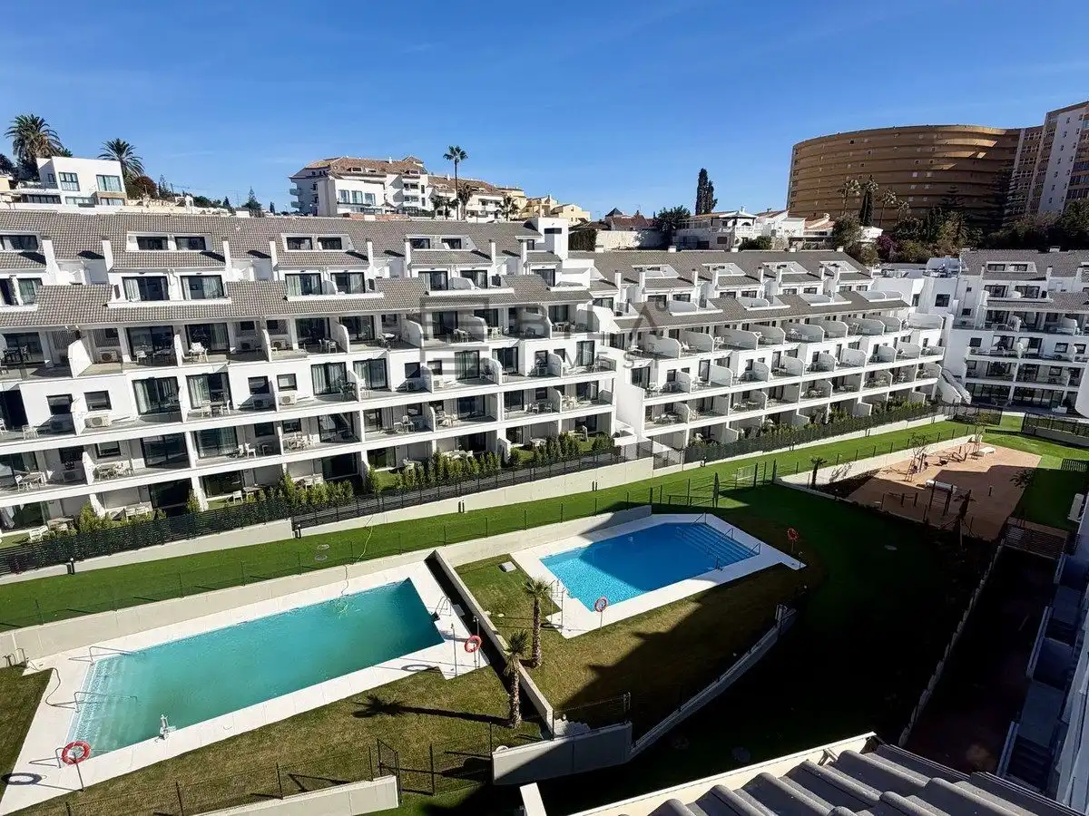 Àtic amb piscina en venda a Med Hills, imagen 33