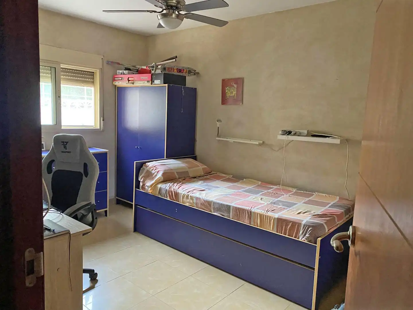 Habitación de Casa adosada en venta en El Campello con Jardín privado y Piscina comunitaria