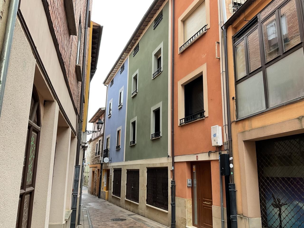 Vista exterior de Casa o xalet en venda en Belorado amb Moblat i Internet
