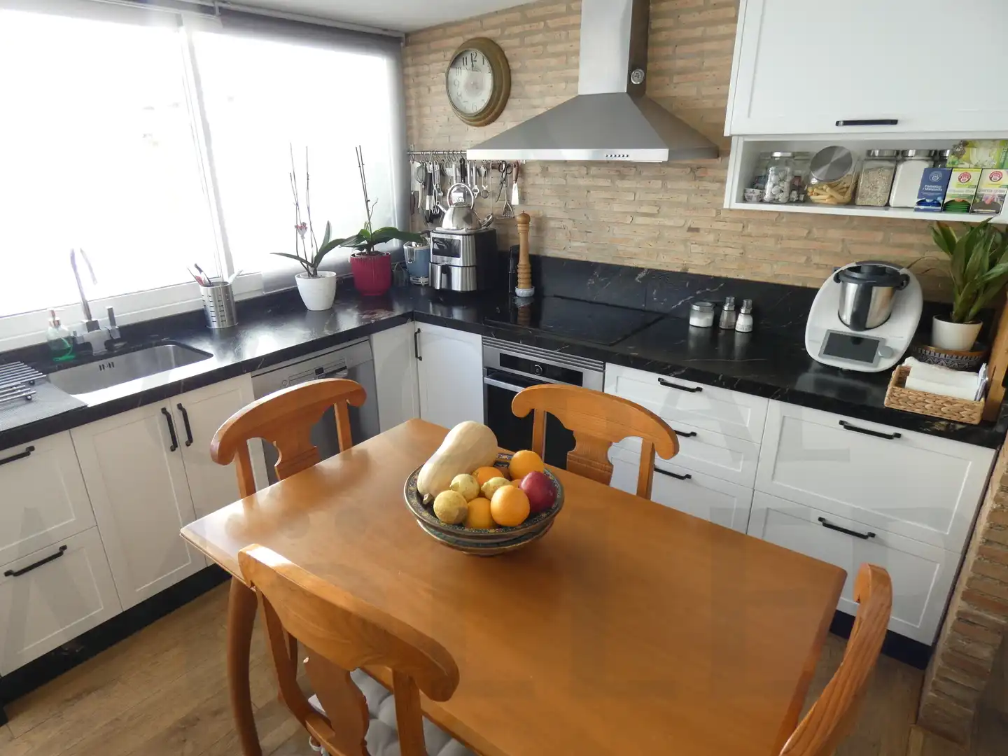 Cocina de Casa adosada en venta en Cartagena con Aire acondicionado, Calefacción y Jardín privado