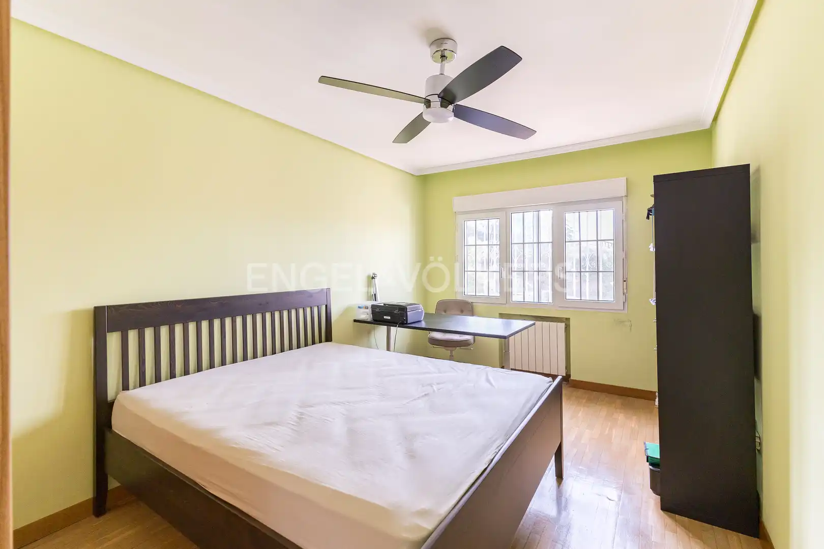 Habitación de Casa o chalet en venta en Móstoles con Calefacción, Jardín privado y Terraza