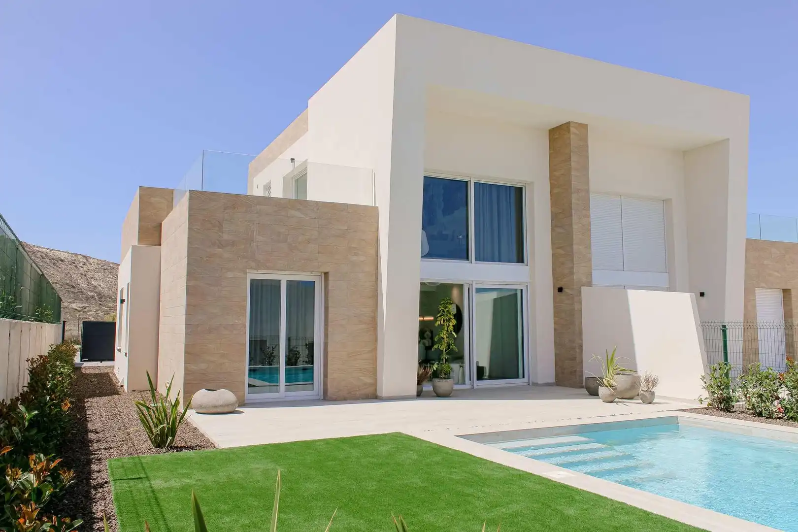 Casa con piscina in vendita a Algorfa