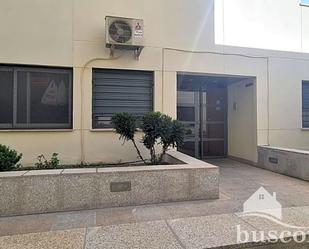 Vista exterior de Pis en venda en Villanueva del Arzobispo amb Terrassa i Balcó