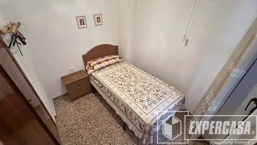 Habitación de Piso en venta en Navajas con Trastero y Amueblado