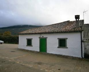 Vista exterior de Casa o xalet en venda en Robregordo