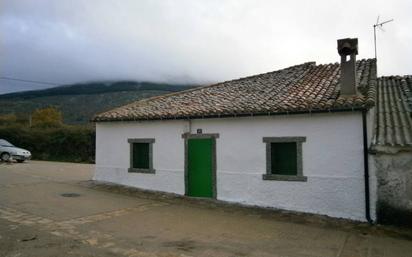 Vista exterior de Casa o xalet en venda en Robregordo