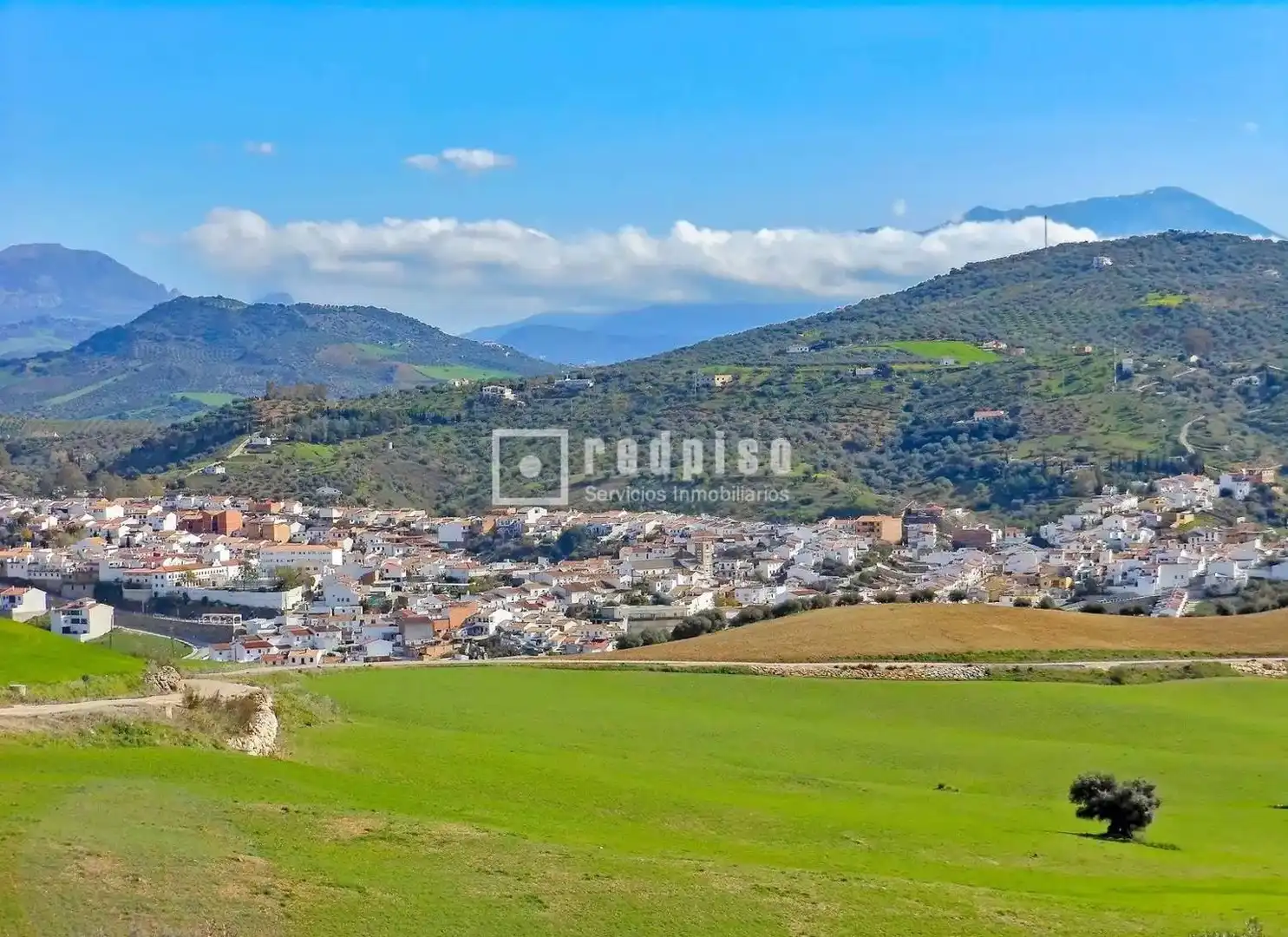 Vista exterior de Casa o xalet en venda en Riogordo amb Calefacció, Terrassa i Traster