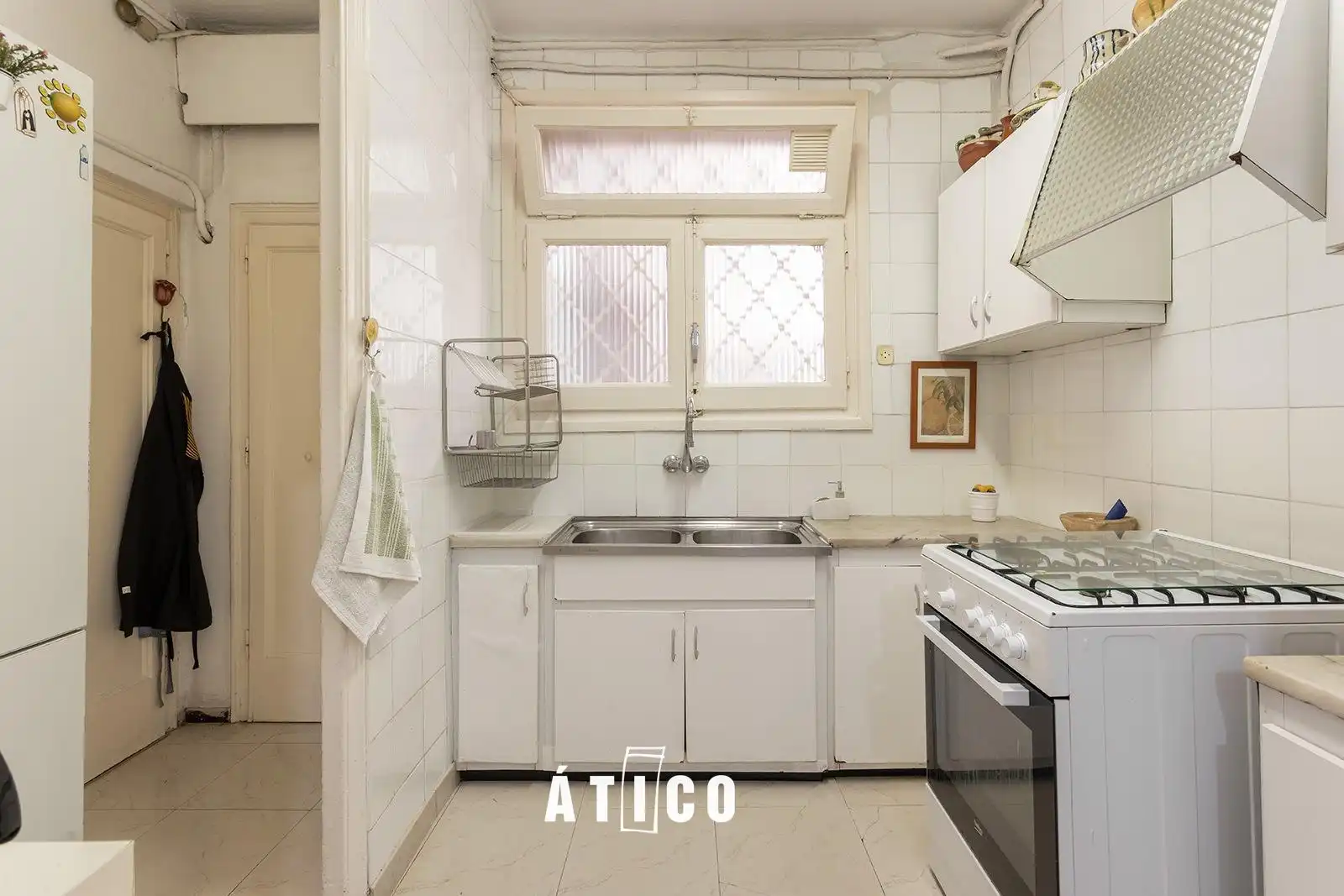 Cuina de Àtic en venda en Barcelona amb Parquet, Terrassa i Traster