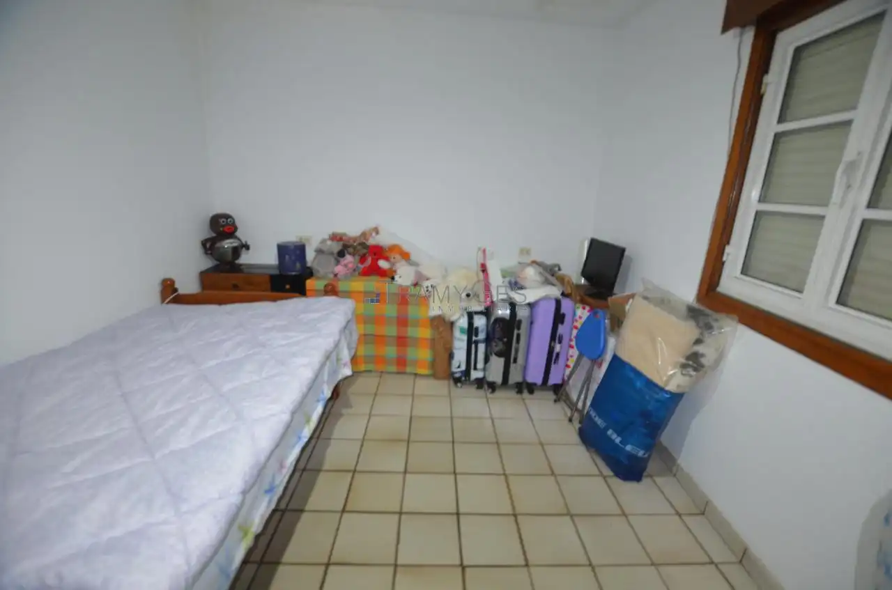 Schlafzimmer von Einfamilien-Reihenhaus zum Verkauf in Tui mit Heizung