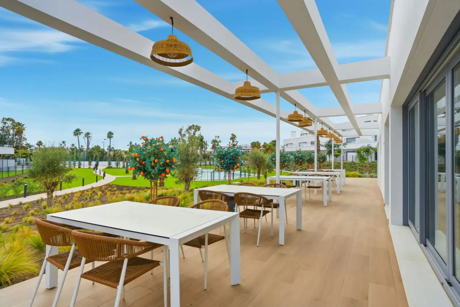 Terrassa de Pis en venda en Estepona amb Aire condicionat, Terrassa i Piscina comunitària