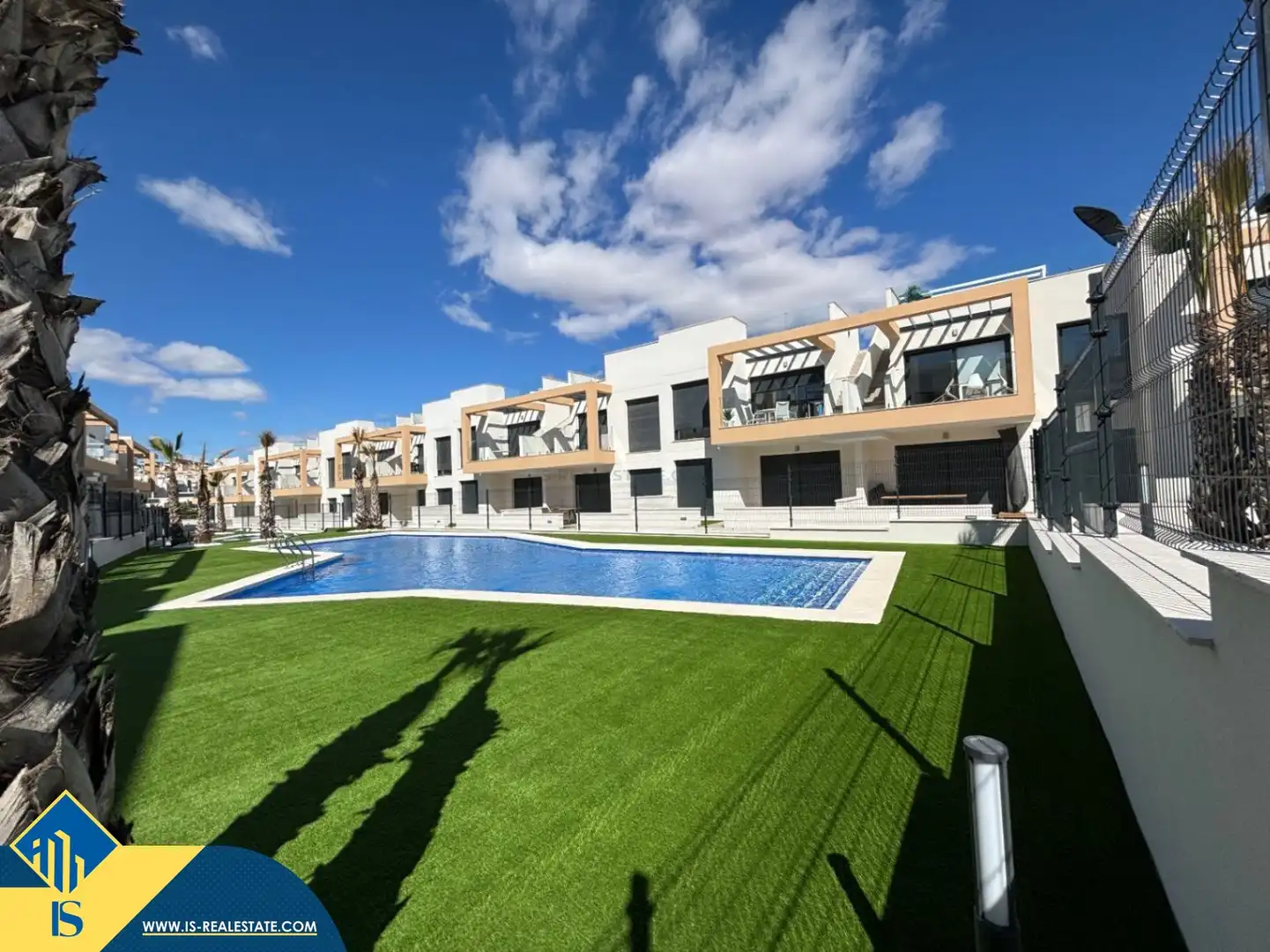 Exterior view of Flat for sale in Orihuela  with Terrace, Furnished and Oven