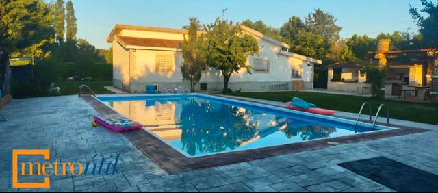 Casa-chalet en Venta en Calle Arrabal en Villagonzalo de Tormes