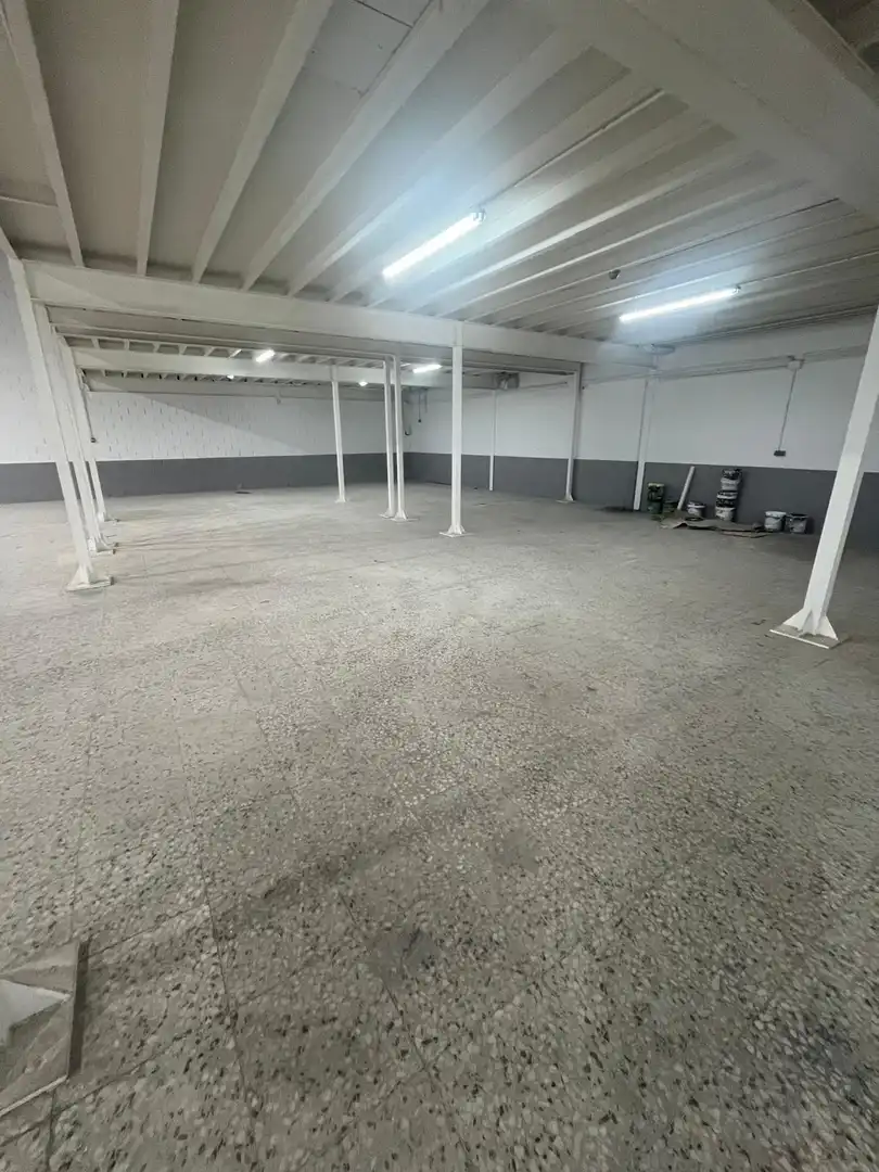 Fabrikhallen zur Miete in Algorós - El Derramador