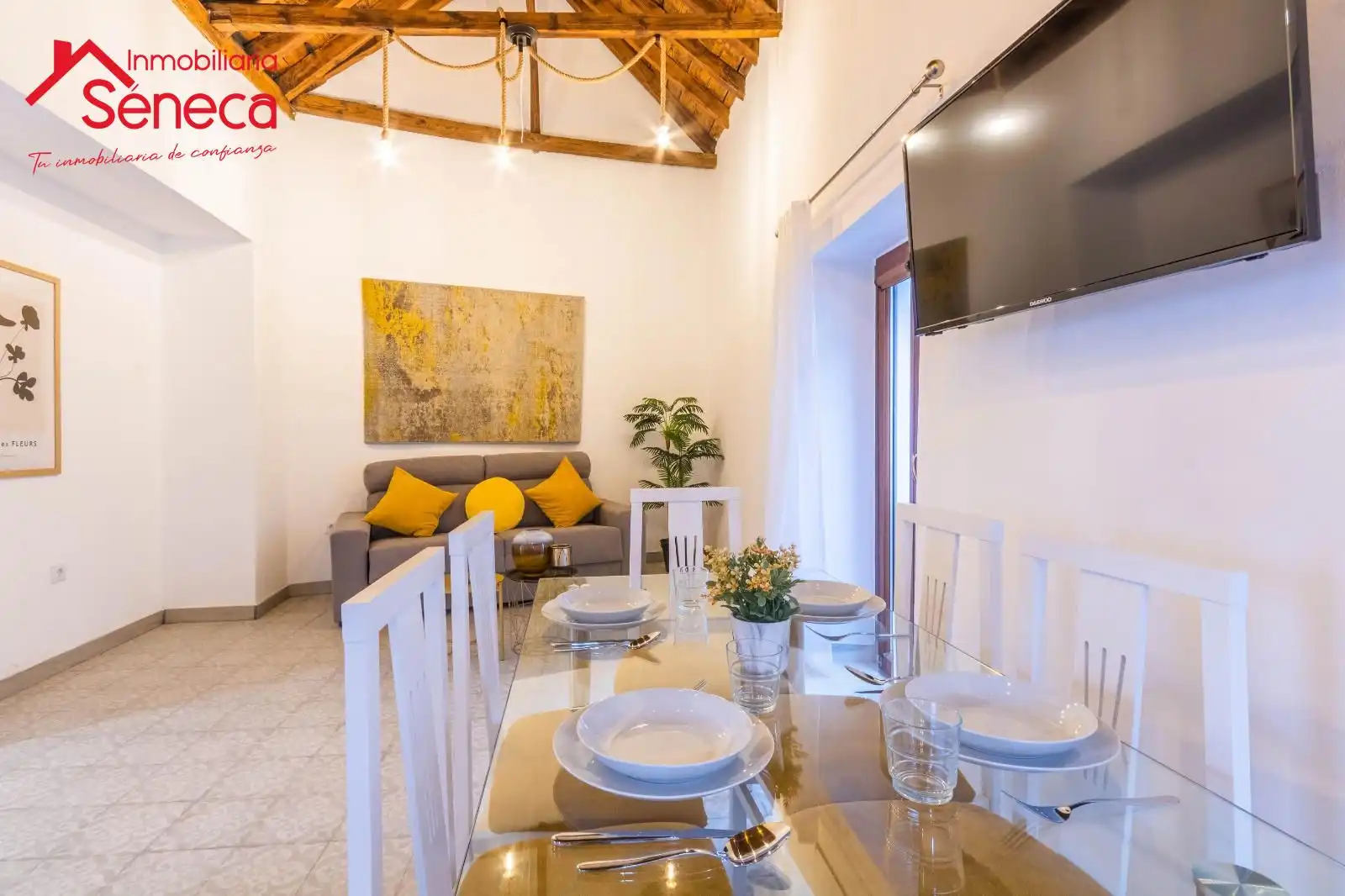 Comedor de Piso en venta en Córdoba con Aire acondicionado, Terraza y Amueblado