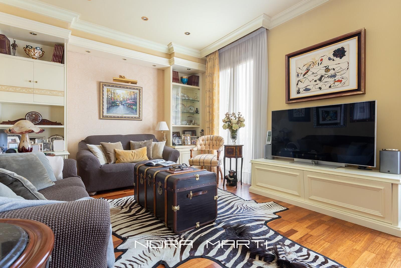 Living room of Flat for sale in  Barcelona Capital  with Air Conditioner, Heating and Balcony