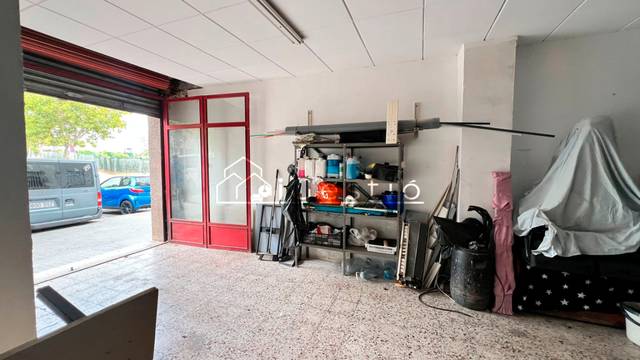 Local comercial en Venta en Ronda de Navacerrada en Ca n'Oriac