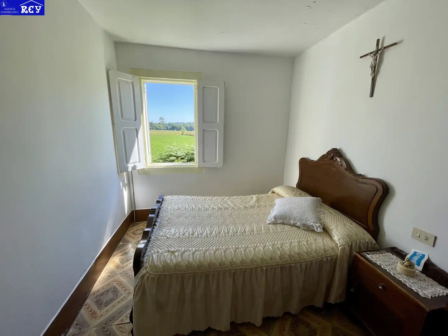 Habitación de Finca rústica en venta en Silleda con Jardín privado y Amueblado
