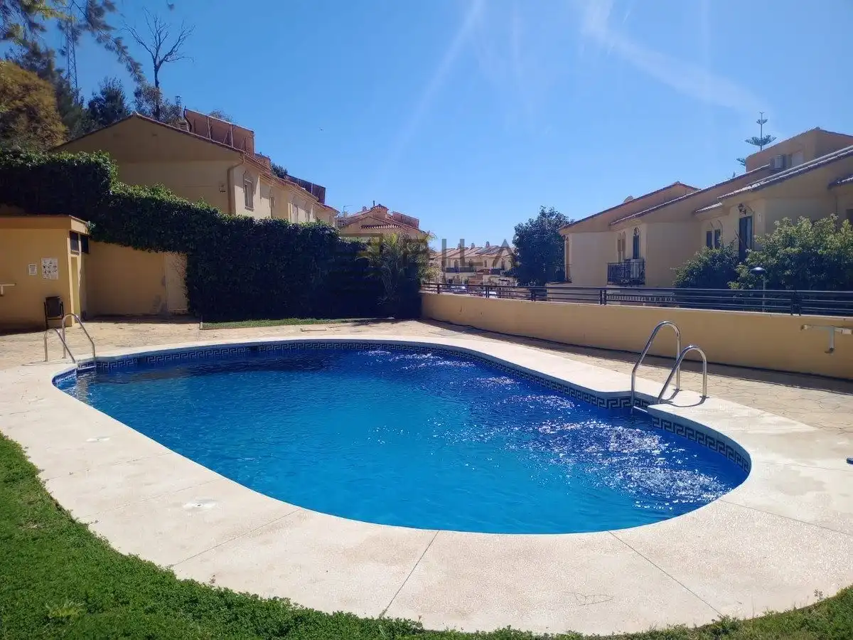Pis amb piscina en venda a Torrequebrada, imagen 2