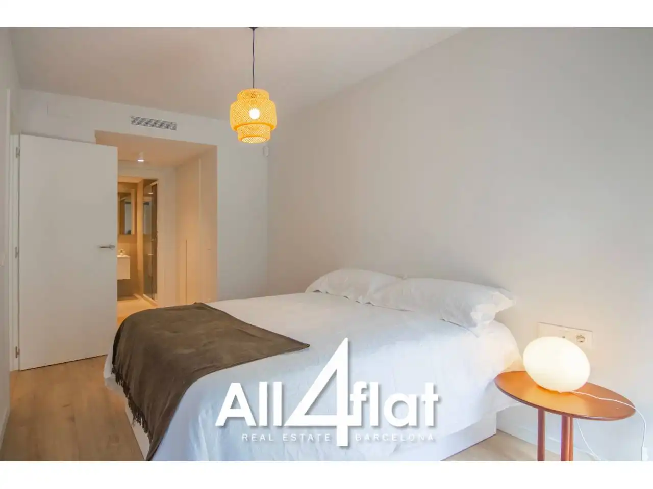 Bedroom of Flat for rent in Barcelona  with Air Conditioner, Heating and Furnished