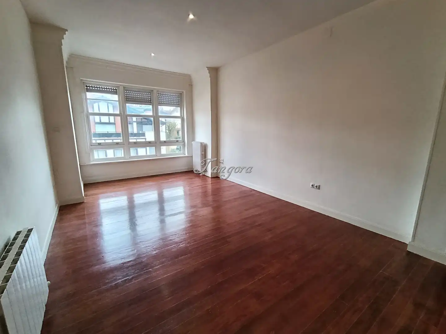 Sala de estar de Piso de alquiler en Getxo  con Calefacción, Parquet y Horno