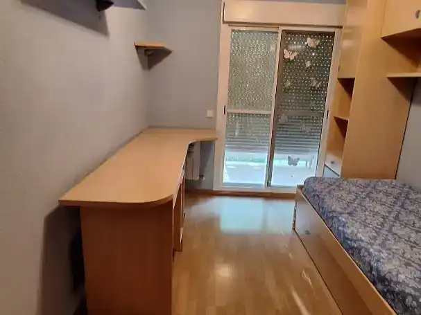 Dormitori de Casa o xalet en venda en Villalbilla amb Aire condicionat, Piscina i Balcó