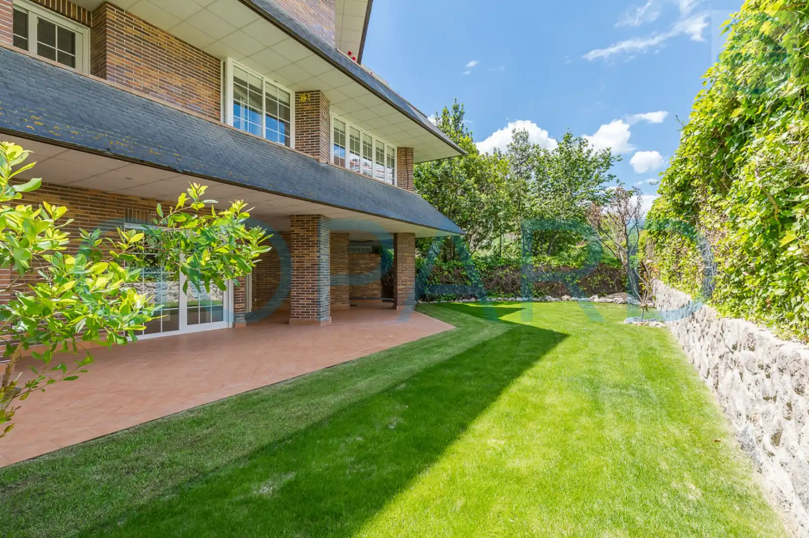 Garden of Duplexes for rent in Majadahonda  with Air Conditioner, Heating and Private garden
