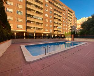 Piscina de Pis de lloguer en Castellón de la Plana / Castelló de la Plana amb Aire condicionat, Moblat i Forn