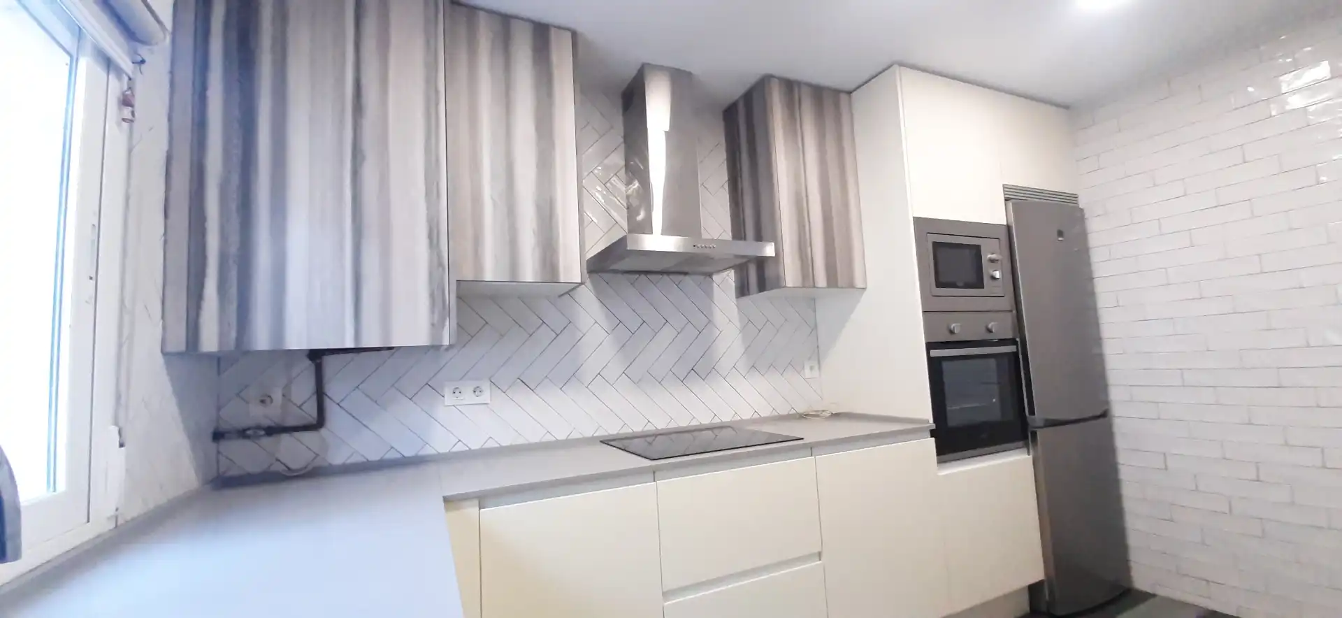 Cocina de Apartamento de alquiler en Pozuelo de Alarcón con Aire acondicionado, Calefacción y Horno