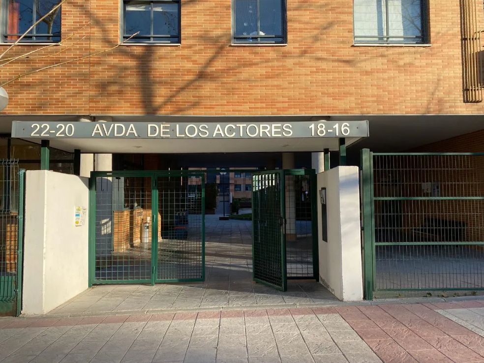 Exterior view of Garage for sale in Tres Cantos